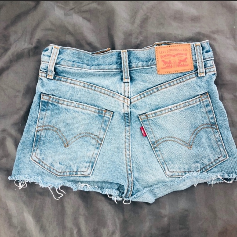 Women’s Levi Jean shorts